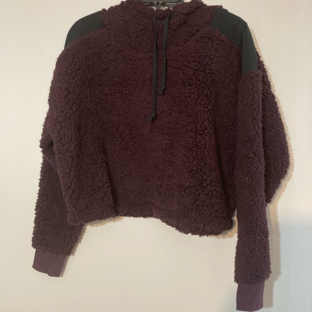 Z By Zella NWT M Sheila Teddy Fleece Hooded  Crop